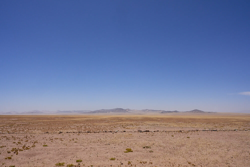 Das Bild zeigt die raue Umgebung von Namibias Süden zwischen Lüderitz und Aus
